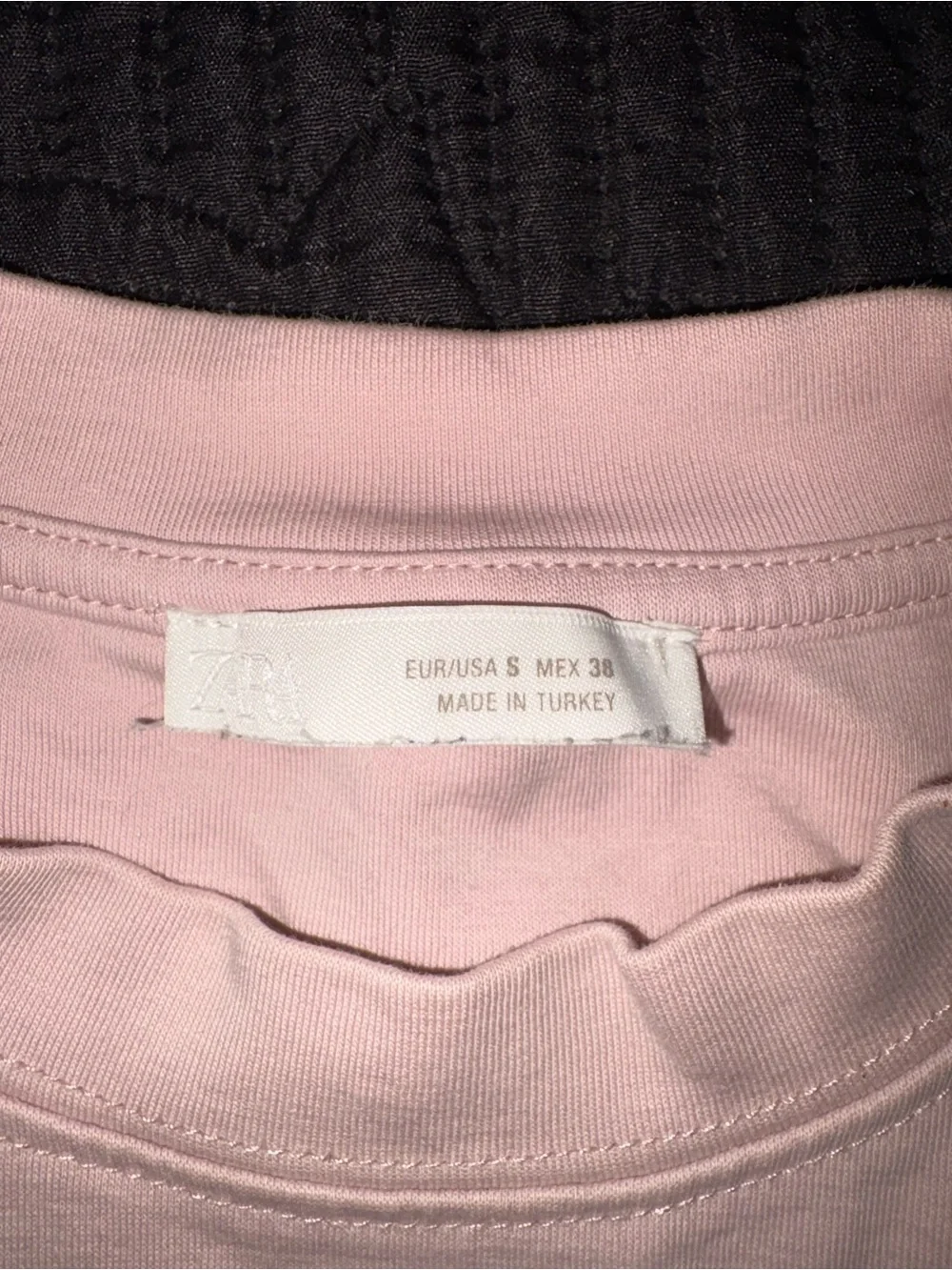 Zara Short Sleeve Crewneck T-Shirt - Pale Pink Size Small - Picture 2 of 3